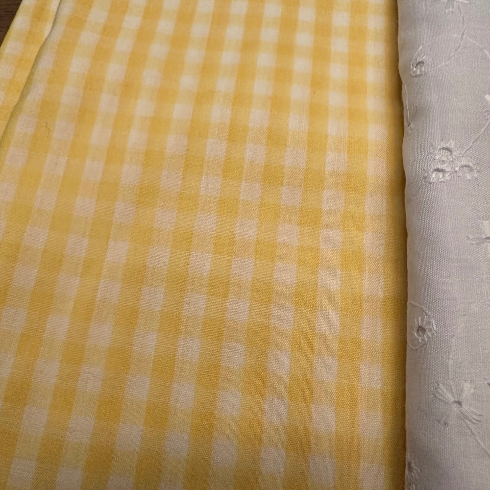 Vintage Yellow spring Fabric Lot Gingham Eyelet Bunny Print Cotton 15.4oz Bundle - Picture 3 of 7